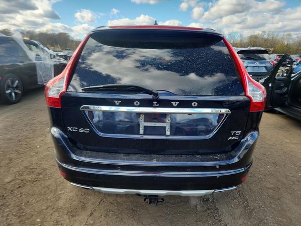 2017 VOLVO XC60