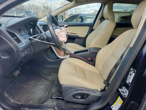 2017 VOLVO XC60