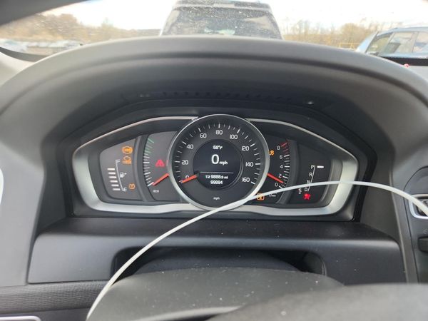 2017 VOLVO XC60