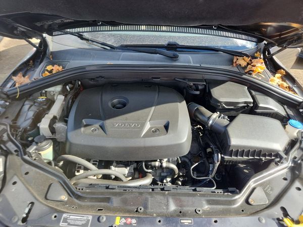 2017 VOLVO XC60
