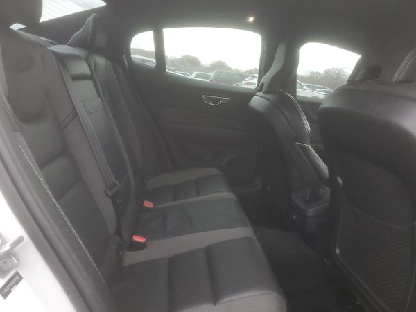 2019 VOLVO S60