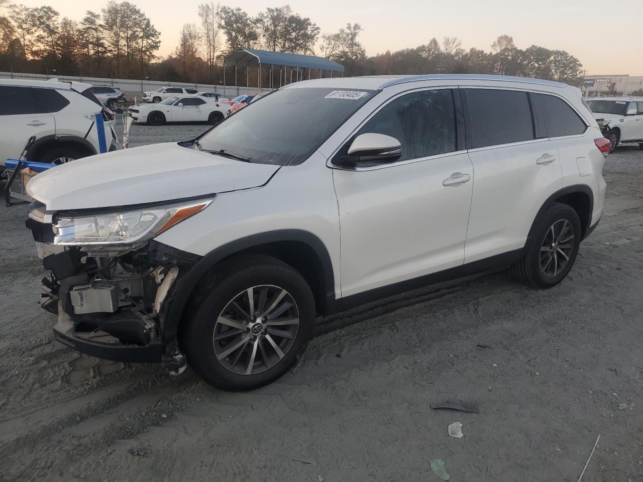 2019 TOYOTA HIGHLANDER SE/XLE