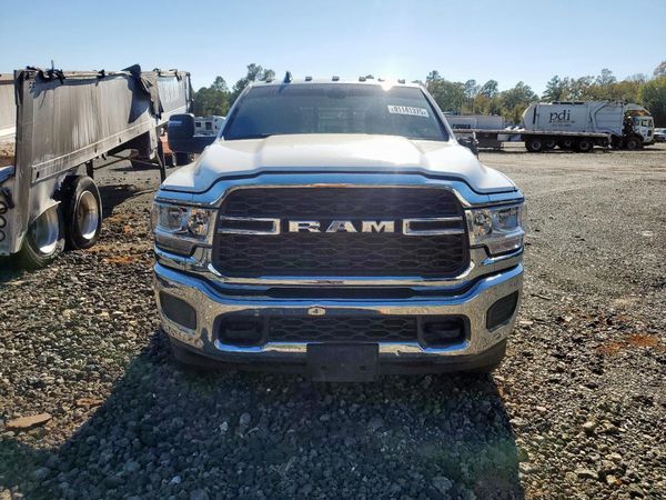 2023 RAM 3500