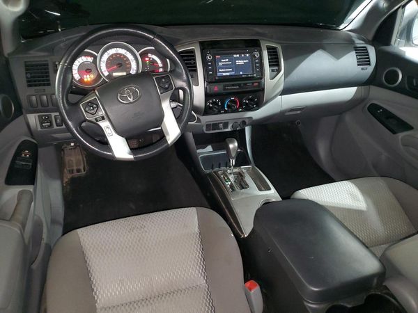 2015 TOYOTA TACOMA