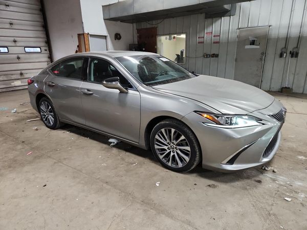 2021 LEXUS ES