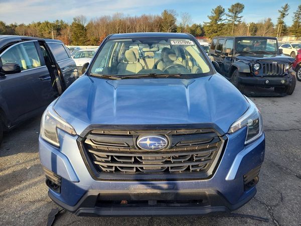 2023 SUBARU FORESTER