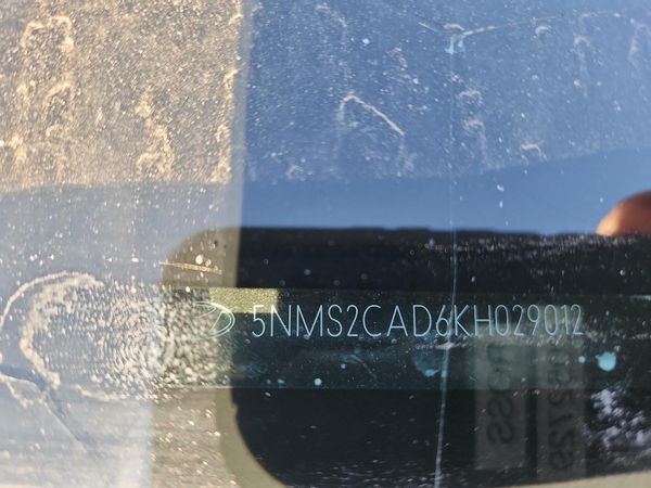 2019 HYUNDAI SANTA FE SE