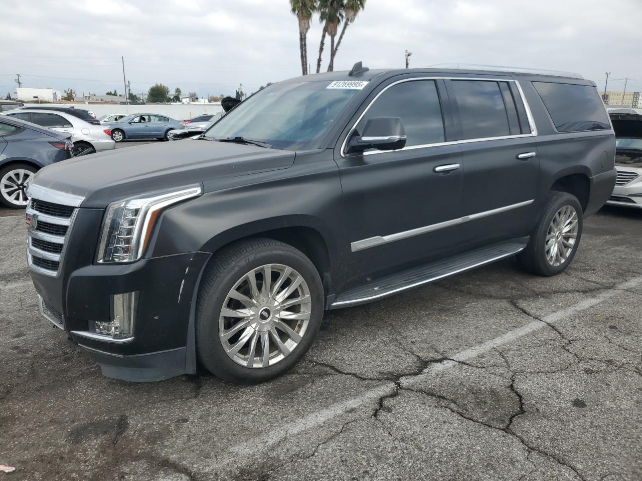 2019 CADILLAC ESCALADE ESV Luxury