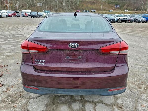 2018 KIA FORTE LX Base