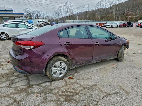 2018 KIA FORTE LX Base