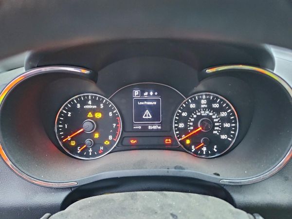 2018 KIA FORTE LX Base