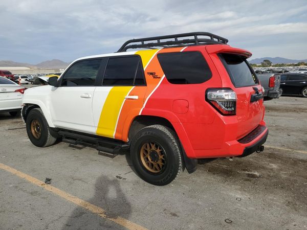 2022 TOYOTA 4RUNNER