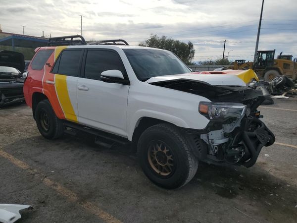 2022 TOYOTA 4RUNNER