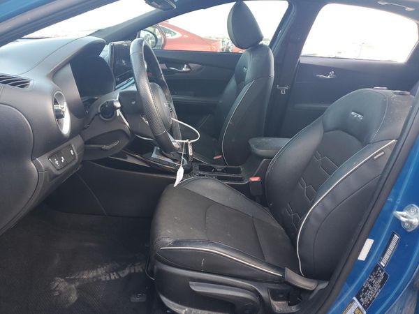 2023 KIA FORTE GT Line