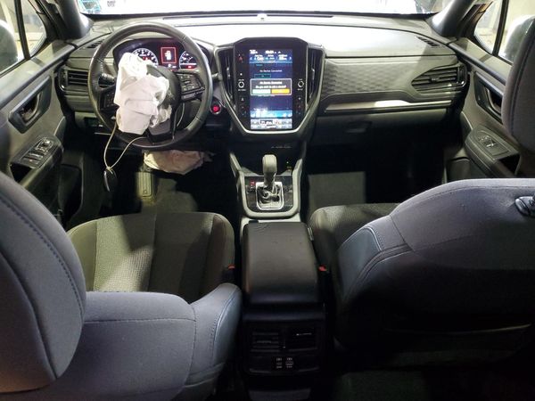 2025 SUBARU FORESTER Premium Base