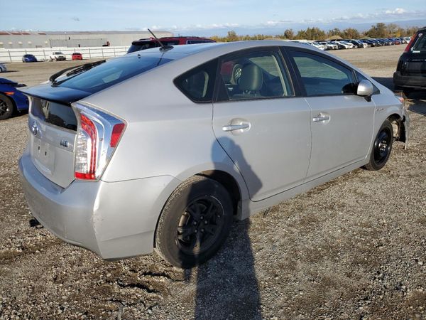 2015 TOYOTA PRIUS