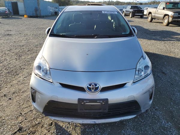 2015 TOYOTA PRIUS