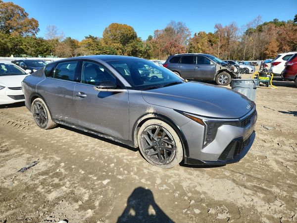 2025 KIA K4 GT-Line