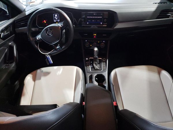 2019 VOLKSWAGEN JETTA