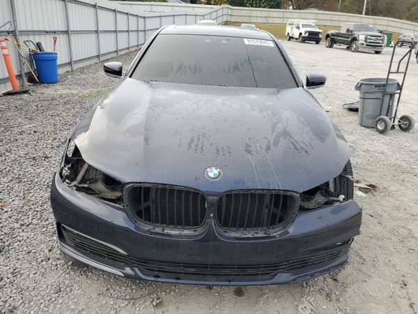 2017 BMW 740