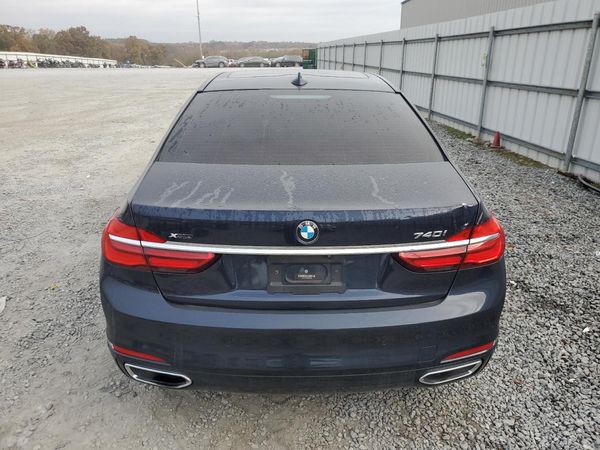 2017 BMW 740