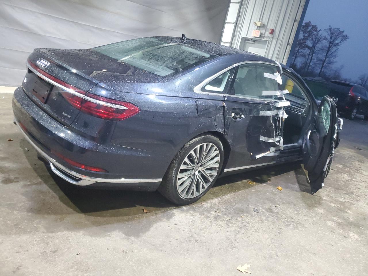 2019 AUDI A8 quattro L