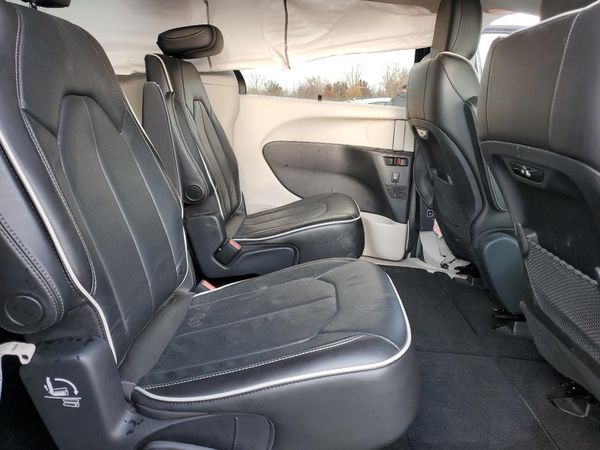 2021 CHRYSLER PACIFICA