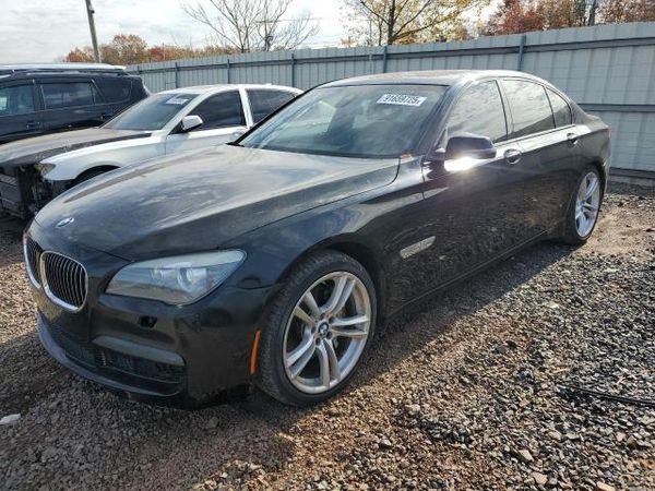 2015 BMW 740i