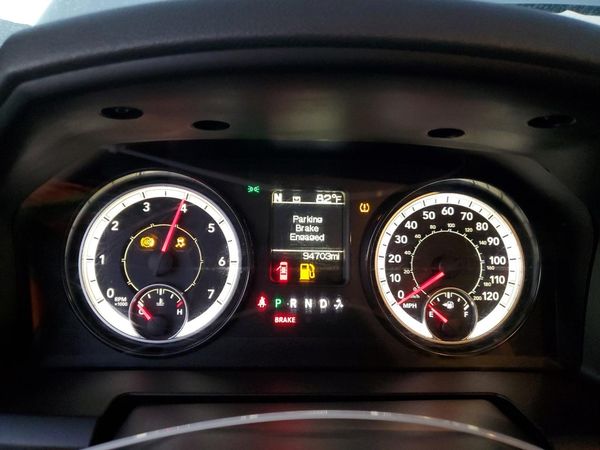 2018 RAM 1500 SLT QUAD CAB 4X2