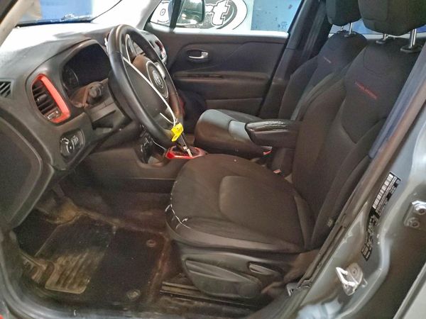 2015 JEEP RENEGADE TRAILHAWK 4X4