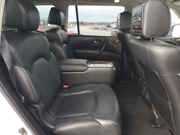 2017 INFINITI QX80