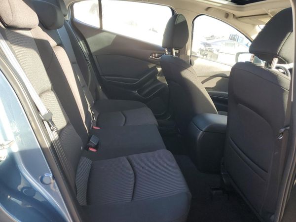 2015 MAZDA 3