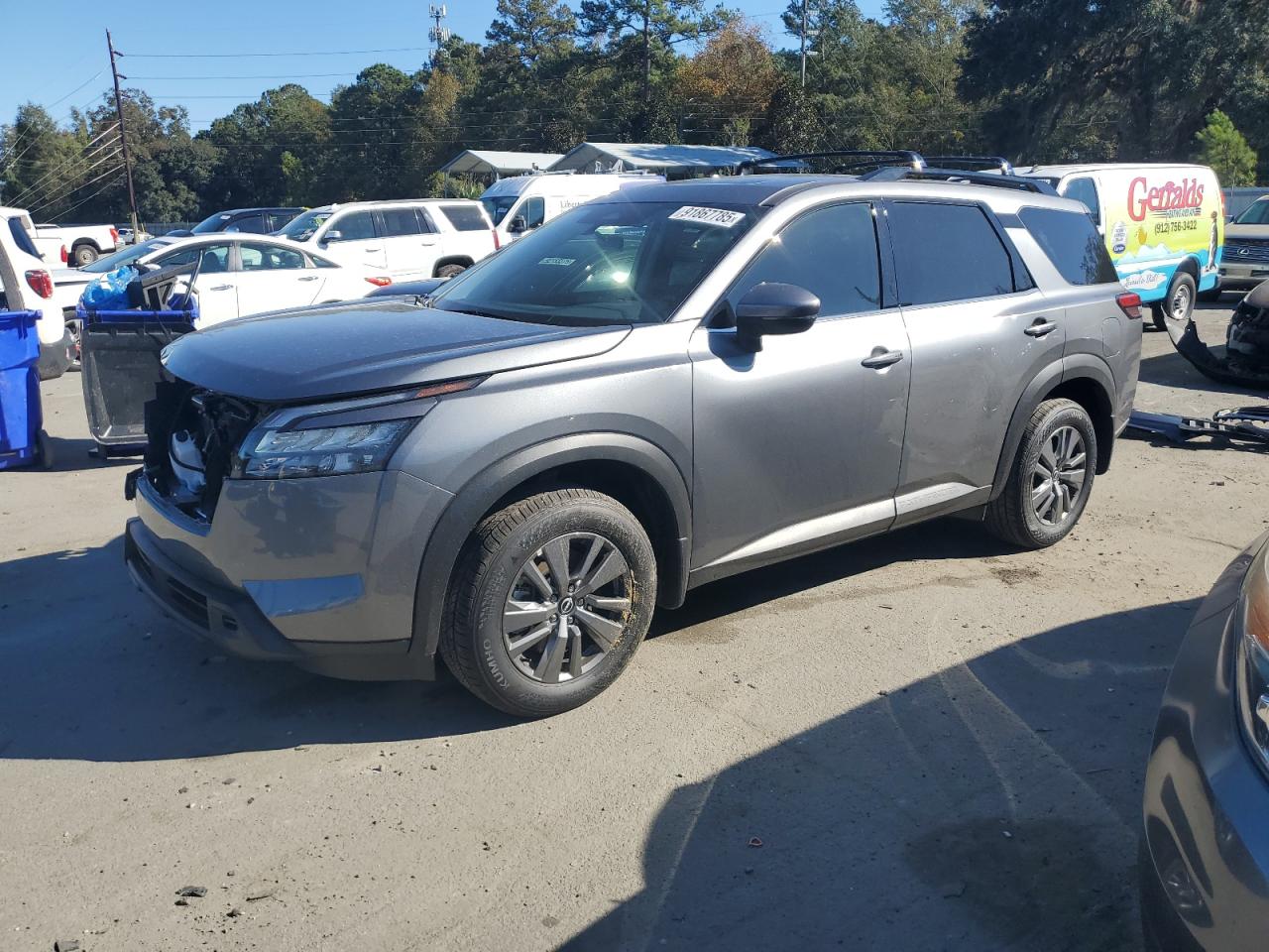 2025 NISSAN PATHFINDER SV