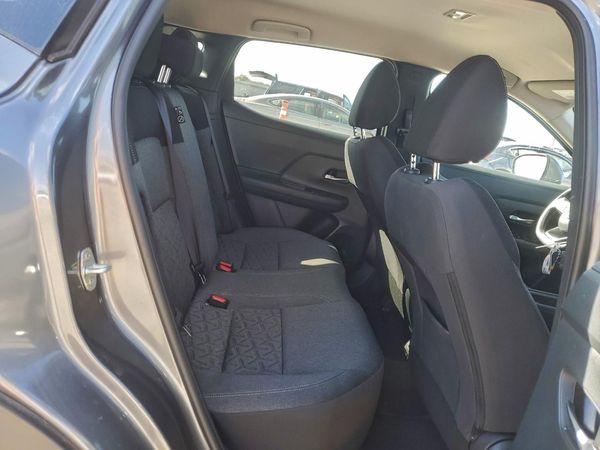 2025 NISSAN KICKS