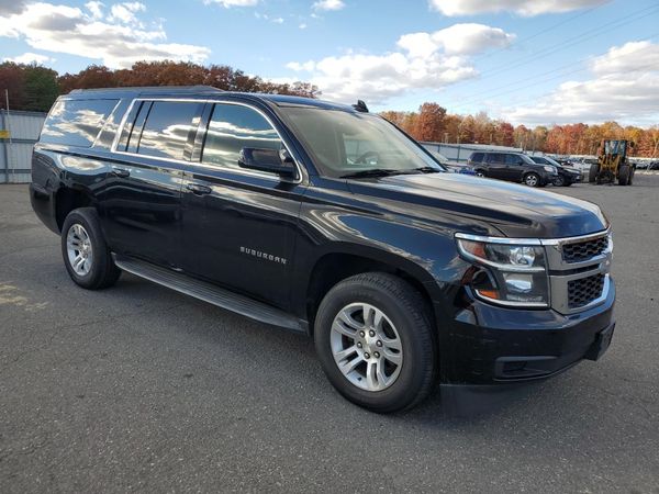 2019 CHEVROLET SUBURBAN LT — Passenger 3/4