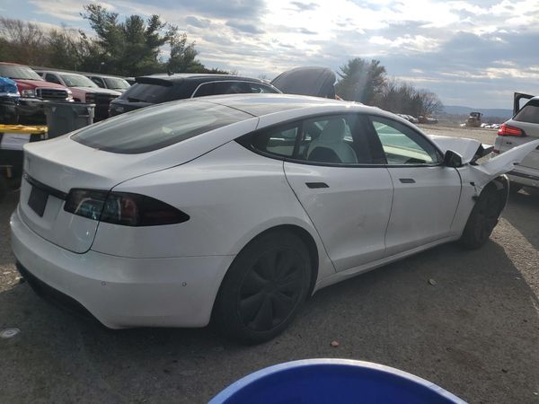 2022 TESLA MODEL S