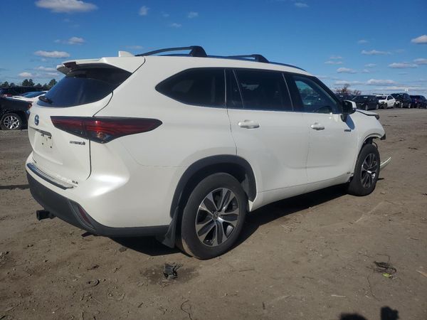 2020 TOYOTA HIGHLANDER