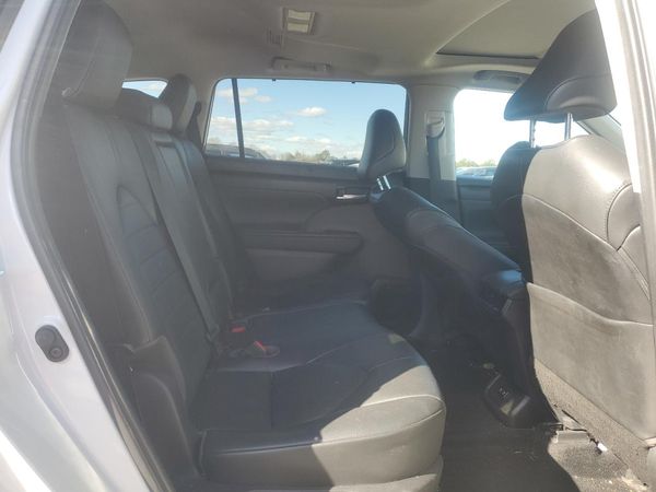 2020 TOYOTA HIGHLANDER