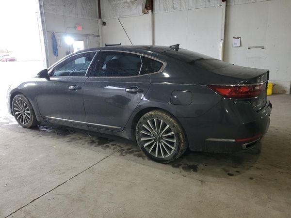 2017 KIA CADENZA Premium