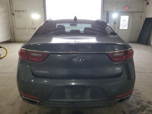 2017 KIA CADENZA Premium