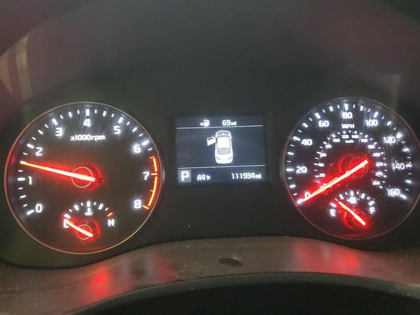 2017 KIA CADENZA Premium
