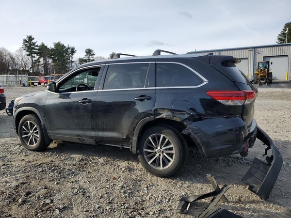 2017 TOYOTA HIGHLANDER