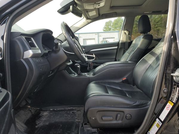 2017 TOYOTA HIGHLANDER
