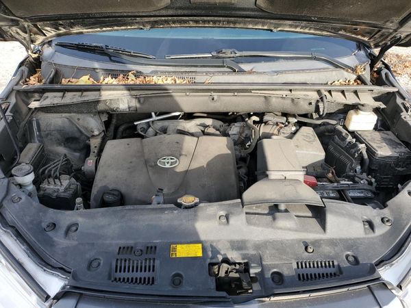 2017 TOYOTA HIGHLANDER