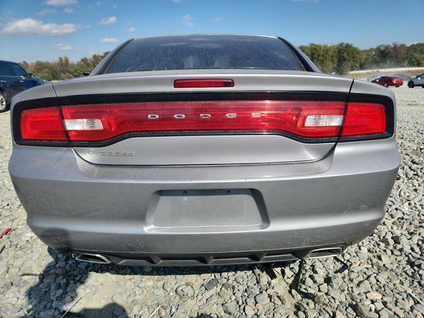 2014 DODGE CHARGER SE