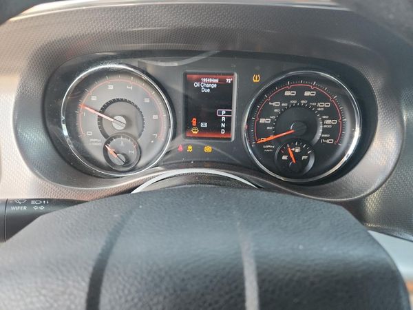 2014 DODGE CHARGER SE