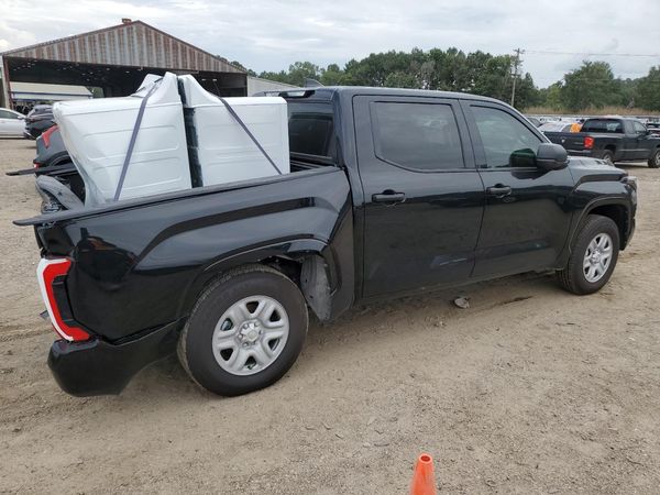 2025 TOYOTA TUNDRA SR