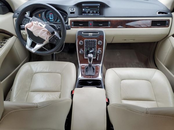 2014 VOLVO S80