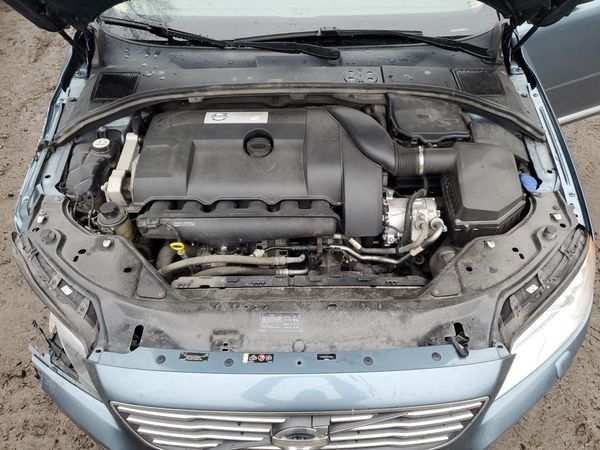 2014 VOLVO S80