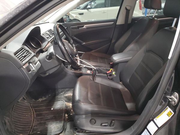 2018 VOLKSWAGEN PASSAT S, R-Line